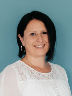 Manuela Falk Manuela Falk